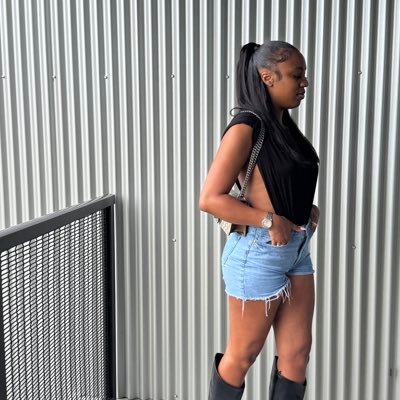 a murrland girlie surviving in ATL and God’s grace. professional yapper.