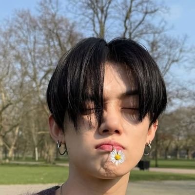 geuliwojye1544's profile picture. #연준