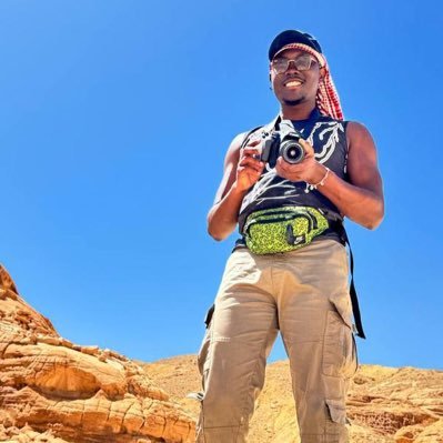 essel_lyps's profile picture. 