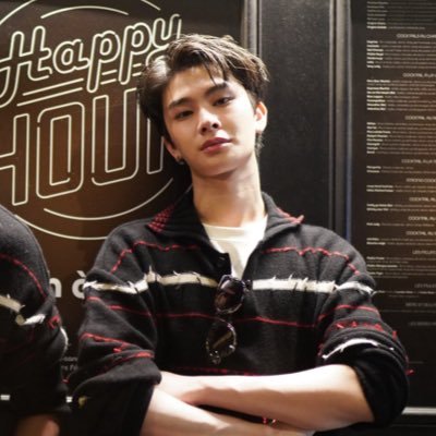 — #THAIchayanon #BUSbecauseofyouishine