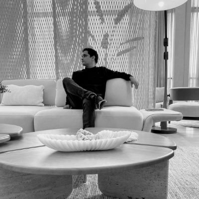 Thiagohndarc's profile picture. Mineiro, Escritor, roteirista. Best seller anônimo do Youtube. Mais de 13 milhões de audiência.
Mas aqui falo muito de Palmeiras e literatura.