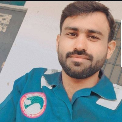 ولی حضرت عباس ، خودش
یادش ، پناهش ، حرمش آخ
همه زندگی ماست ابوالفضل (:
