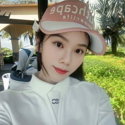 Sports (yoga, golf, running, gym), food, travel, self-driving🥰