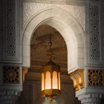 ﴿أليس الله بكاف عبده﴾...
حجازي الأصل.نجدي الهوى.يماني المنشأ