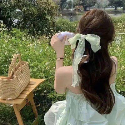 LL_youyouA's profile picture. Seeker of balance, embracer of harmony. ⚖️✨