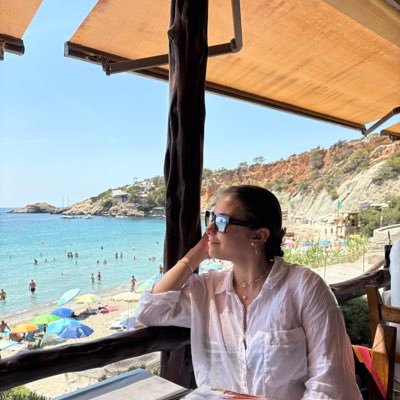 KelliHayek's profile picture. 