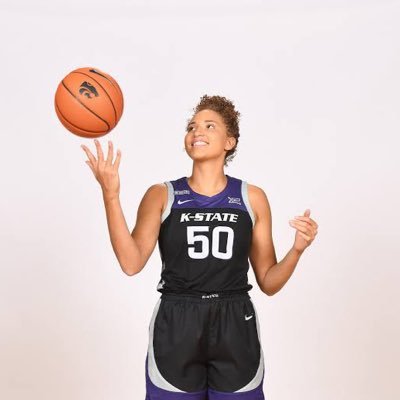 y0kie50's profile picture. 