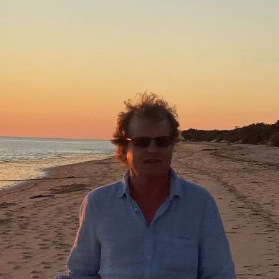 Physician/MD/PhD
Traveling/Evolutionary biology/Vaccines