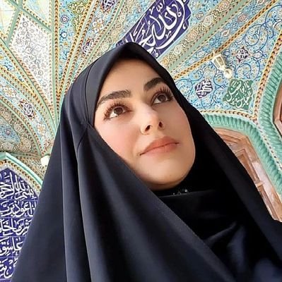 لمسة وحيدة مني كافية ل انعاش قلبك ♥.
علاجكم عندي بالمجان. 🌼