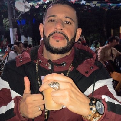 Carioca 🇧🇷 Aquariano ♒ Pagodeiro 🍺 Trapp 🥃🧊 Praia🏊 Cinema🎥 TWITTER NOVO💥
