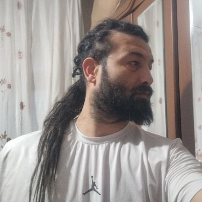 partheniame's profile picture. Epikouros tek gerçek düşünür