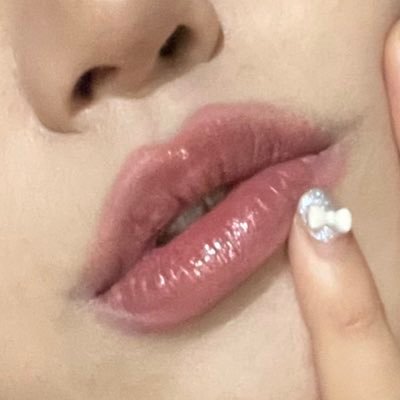 leesu2476's profile picture. 청담 메이크업 스텝 2년차 코덕 / 나 진짜 추천할거 오백개애오