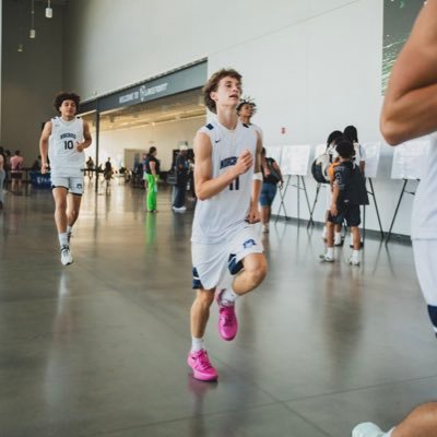 norcross 2028, 5”11 ,point guard, @redlinehoops @norcrosshoops contact(470-726-9501) email-ebone910@icloud.com