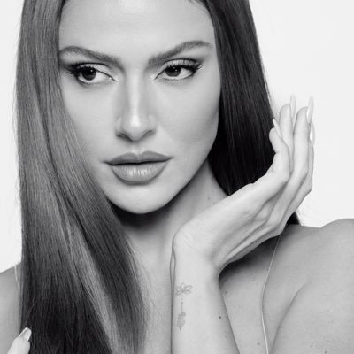 HADİSE X Hesabı Profil Fotoğrafı HADİSE X Hesabı Profil Fotoğrafı
