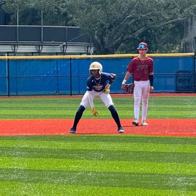 FHS 🎓2029 | 📚Honor Student | ⚾️SS/2B | @Ftrstarsseries 2025 Fresh 50 Selection | 5’10, 155lbs | #LaSangre 🇩🇴🇵🇷