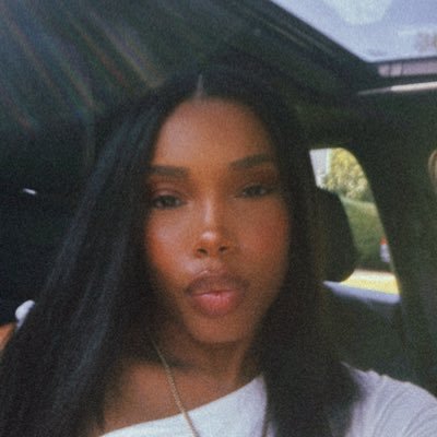 sweet face but get somebody else to do it. |1908 💗💚 Bold shy girl