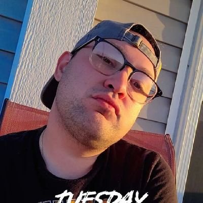 retro_tardis4's profile picture. Spaniard🇪🇸 | 90's Baby; 2000's Kid | Aspiring Archeologist | Whovian/Trekie | #GreenPartyUS #SocialistPartyUSA