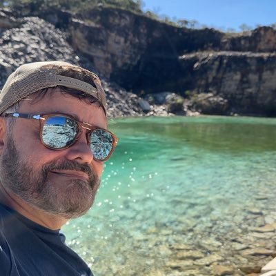 Christian, sommelier, gastronome and cinephile with misophonia and ADD. Conservative with no patience for globalists and leftists.