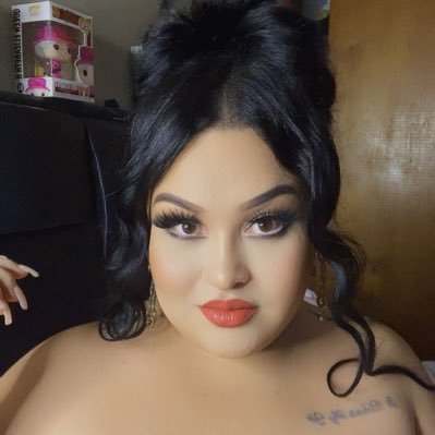 NSFW💦🔞 • Curvy girl • Digital content creator🎥🎬 • Erotic influencer • Back @BohemiaAlexa @Alexabohemia2👈🏻