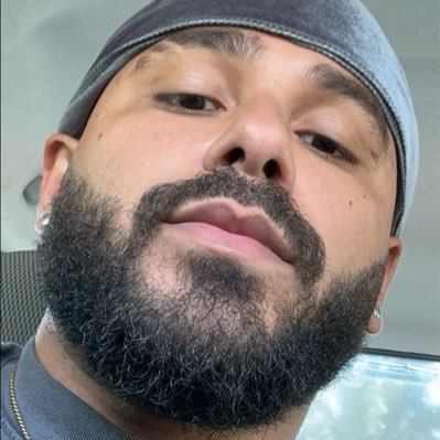ricanpapiiii's profile picture. Esto lo hago pa divertirme 18+
