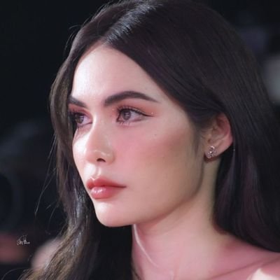 j__r_m_'s profile picture. 
