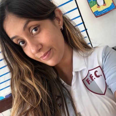 Professora | Historiadora | Tricolor de Coração | Nerd | Germán Cano ❤️