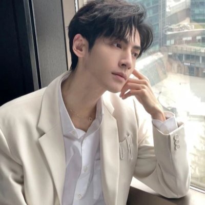 Hien26781031683's profile picture. Tech enthusiast ❤️ - Playing games