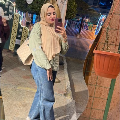 Pharmacist.DU ✨الحمدلله✨🇵🇸 Not first .. But The First 🦁💆♀️