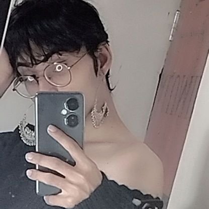 🍓 20 | Fem Twink•
💌 dms open for daddy 🩷
online tease!! ✨
11:11🎀