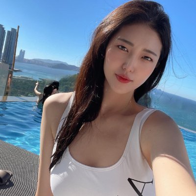 Hello everyone this is my new twitter's account. You guys can follow me Thanks you 🩶