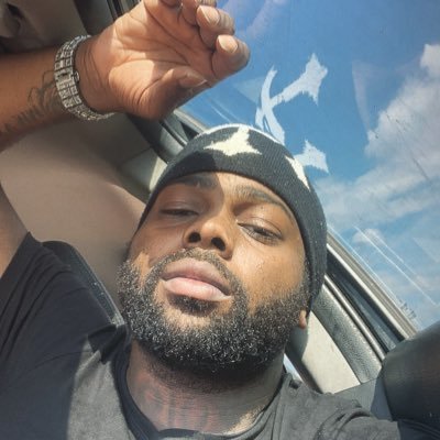 WELCOME TO LOVERBOY LAND 🎠🎡🏖️Imma R&B singer imma freaky nigga that make love so follow me nd watch me have fun @chicaxxguapa 💕 I SELL CONTENT/MEET UP💕👀