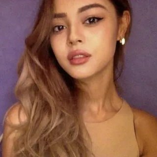 👗 Fashion Designer | Redefining Elegance with Every Design 💫
From sketch to runway, I strive to create fashion that empowers and inspires🚫PORN