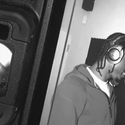 showershine43's profile picture. 