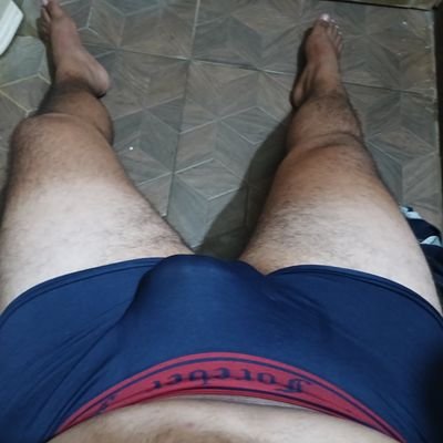 hola un gusto saludarte por este medio,soy de villahermosa Centro,soy gay inter.