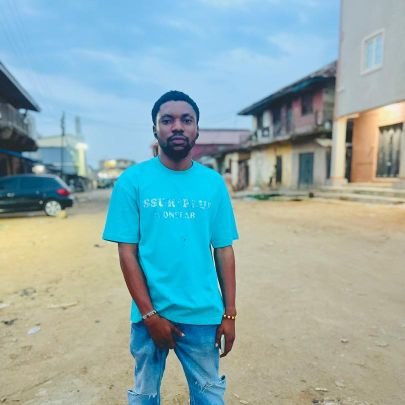 Self believe 🥷💯
Trusting God🕊️ 💯
Trusting the Universe 🌍💯
Nigeria 🇳🇬 all the way 💯