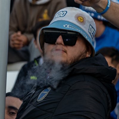 Hasta mi sombra brilla en esta ciudad♪
•Club Deportivo Godoy Cruz Antonio Tomba•
Te amo. Lo siento. Perdón. Gracias.