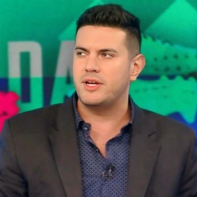Conductor de @velezysumundo. Ideólogo y director de @velez670. Comentarista en las transmisiones de @supervelezradio.