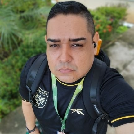 🌏Ciudad de Panamá.
38 años.
Perseverante y luchador de mís sueños.
📚Estudiante en Lic. de Comercio Internacional y Logística, en Universidad Latina de Panamá.