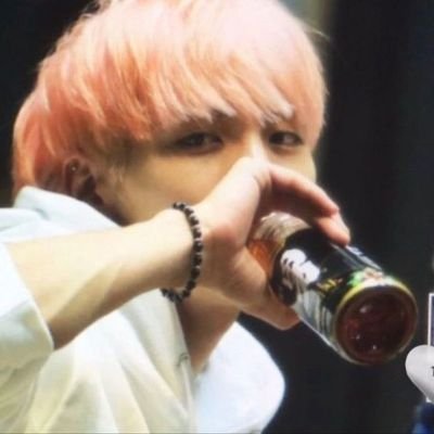 ㅤ ㅤ ㅤ 牛 : reserva da @yako_chann ☆ %
˳⊹〻ㅤany prounouns ! 🍡 ˖𐩐