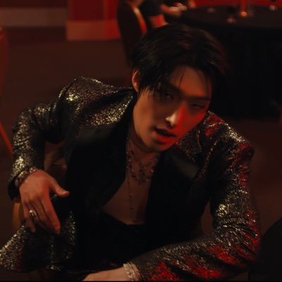 MultiHoe69's profile picture. Music lover • Gamer • Good vibes zone • soulmie @Jen_AtinyArmy🥰 • He/Him 24 •17.6.22 spoke to wonho• Fan Account