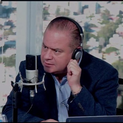Conductor de la Segunda Emisión de Informativo NTR @radiocanon760AM @ElFinancieroTV @NTRGuadalajara @enteratd #ConOrtegaALas10