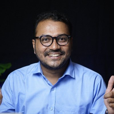 Designing investor-ready pitch decks for entrepreneurs | View my Fiverr profile to collaborate - https://t.co/Gf3UNlKtX3