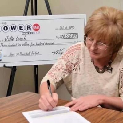 IM JULIE LEACH THE WINNER OF 310.5Million IM USING THIS TIME TO APPRECIATE AND GIVEN OUT 500.000 TO MY FOLLOWERS AND I PICK RANDOMLY.