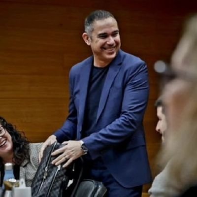 Diputado autonómico @PSPVcorts; Lawyer; ExProf. asociado @Derecho_UA; Miembro CEN @SocialistesVal
https://t.co/xDZJgqvted