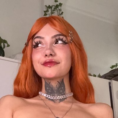 gym & beach girl || anime lover ||18 years old || come to me 👇