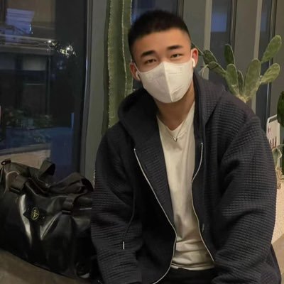 weiweiwei1120's profile picture. 21-175-67-0.5 ｜ 可🪂可陪玩旅游｜加微:Haloweiwei1128 门槛88🧧 | 完整版➕Q 2979386135 | 原创博主 |推止于推