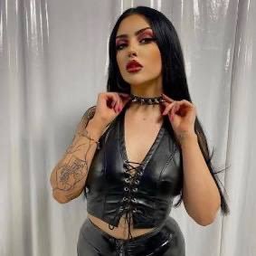 JiaMistres94838's profile picture. I’m looking for a submissive slave