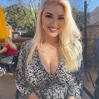 Just wanna make friends and maybe see where it goes from there. I've been SINGLE for 4 years now