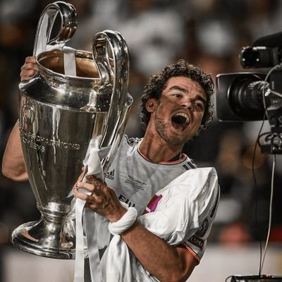 @selecaoportugal - @FCPorto - @realmadrid. CB - @MGT_Phantom 🦑