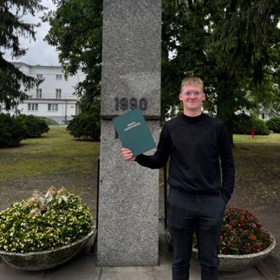 YSychevski33350's profile picture. 